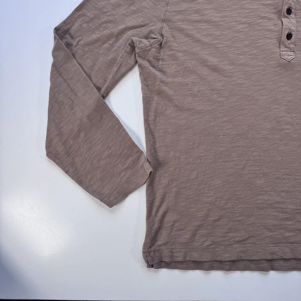BANANA REPUBLIC Organic Cotton Long Sleeve Henley Mens Large Brown Soft